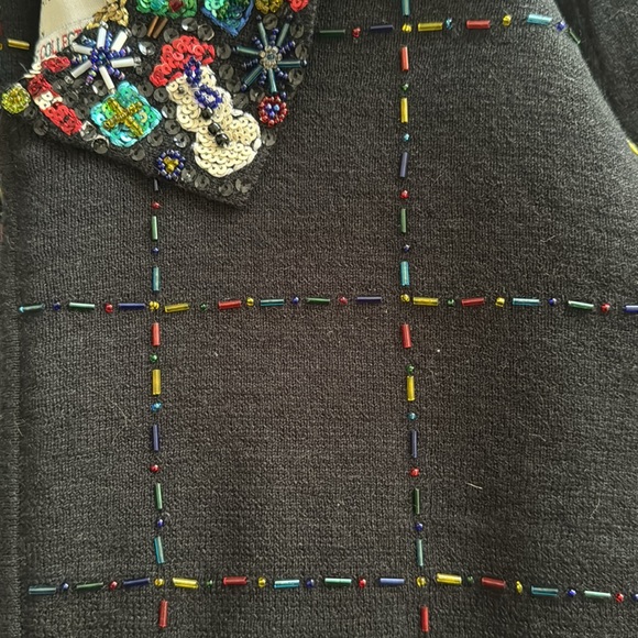 Vintage Christmas Sweater! - Picture 3 of 4